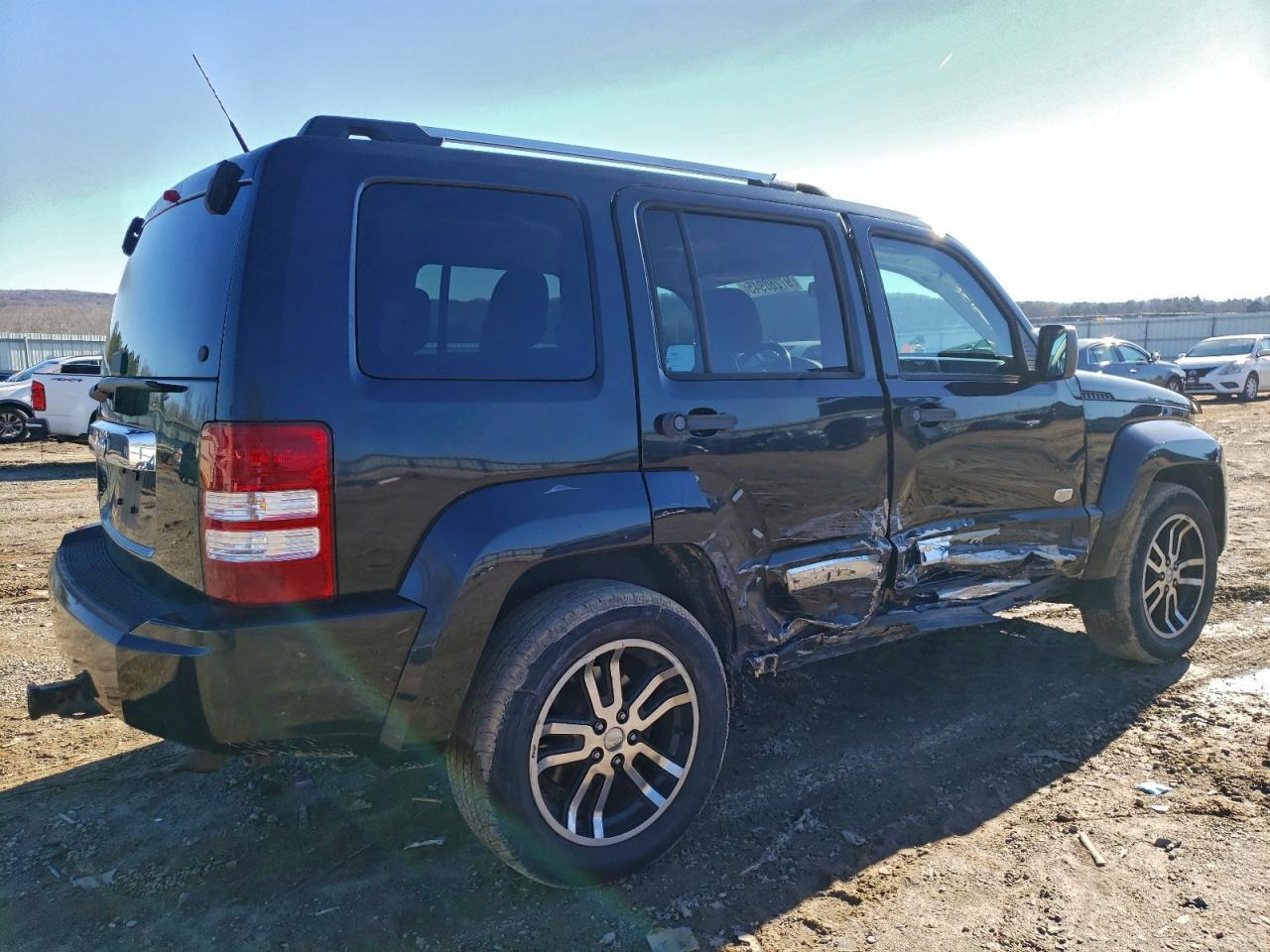 2011 JEEP Liberty