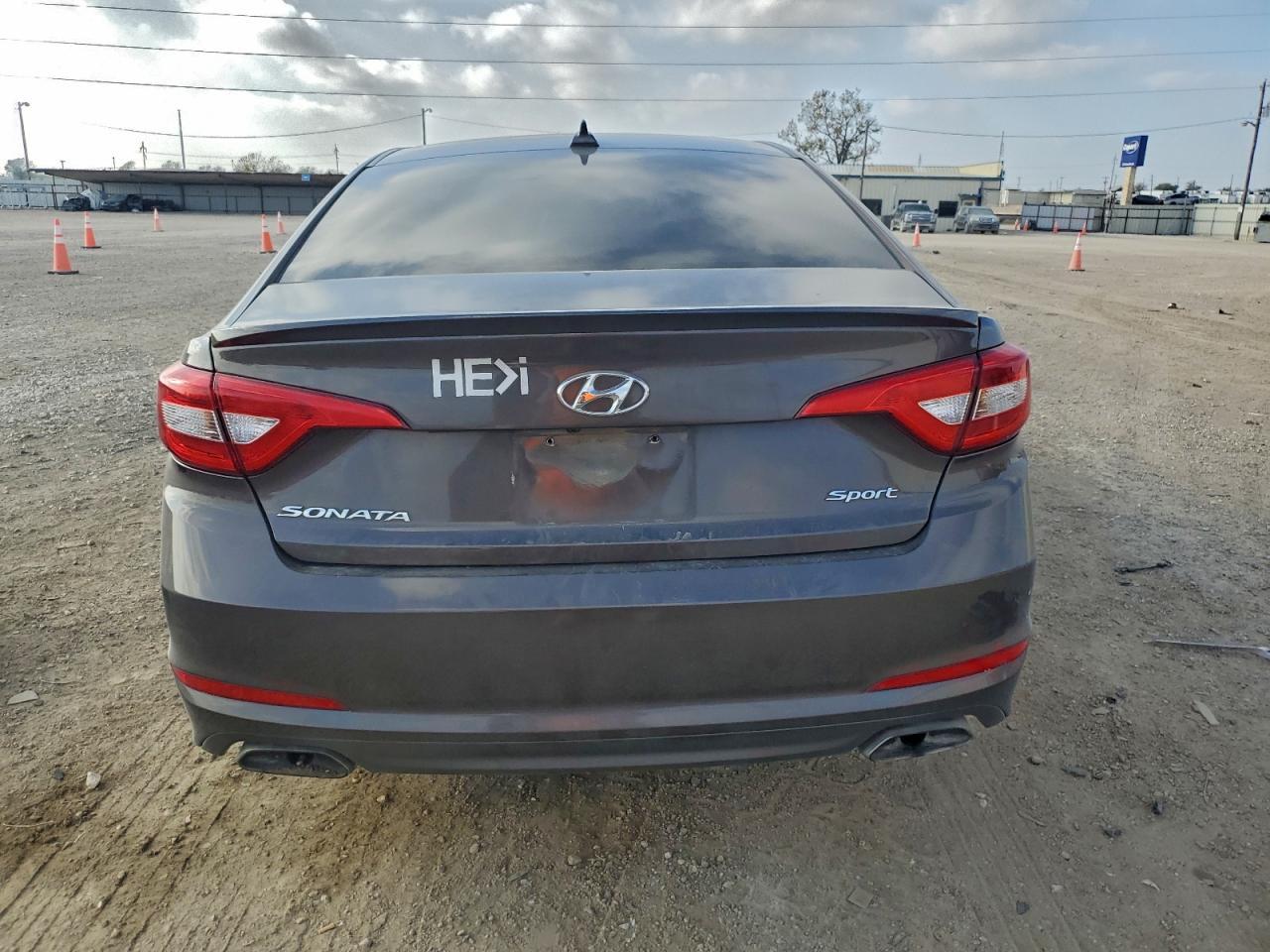 2016 HYUNDAI SONATA