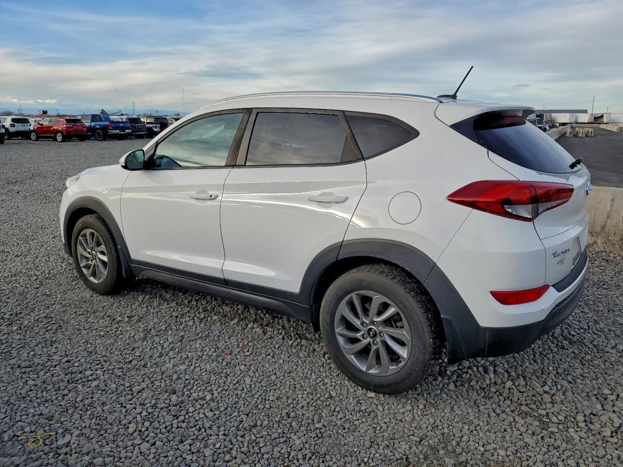 2016 HYUNDAI TUCSON