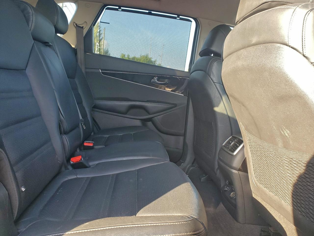 2017 KIA SORENTO