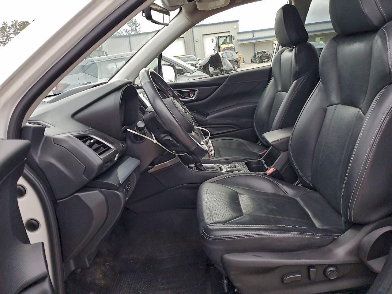 2020 SUBARU FORESTER