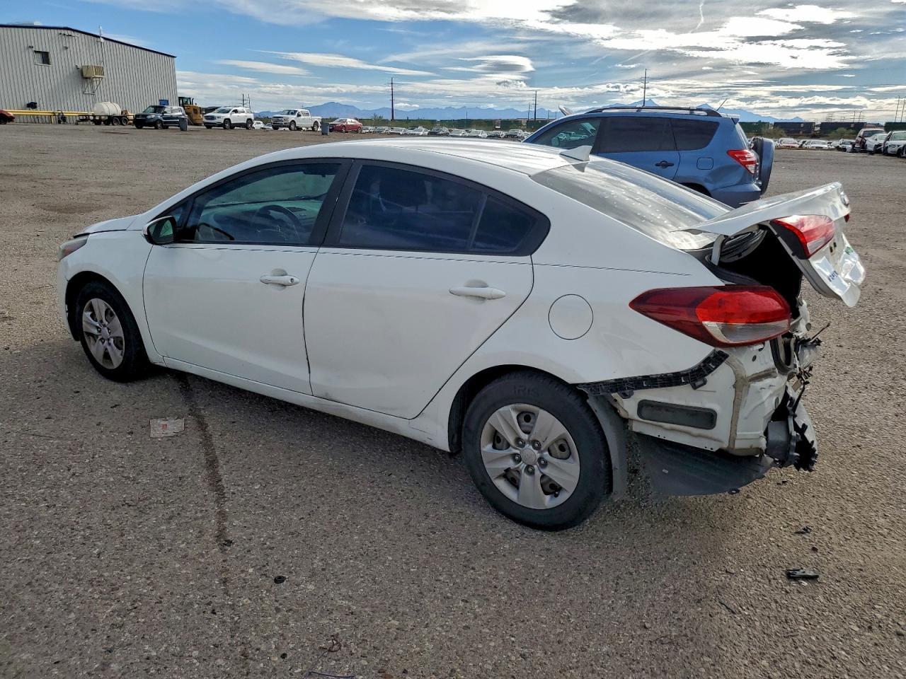 2017 KIA FORTE
