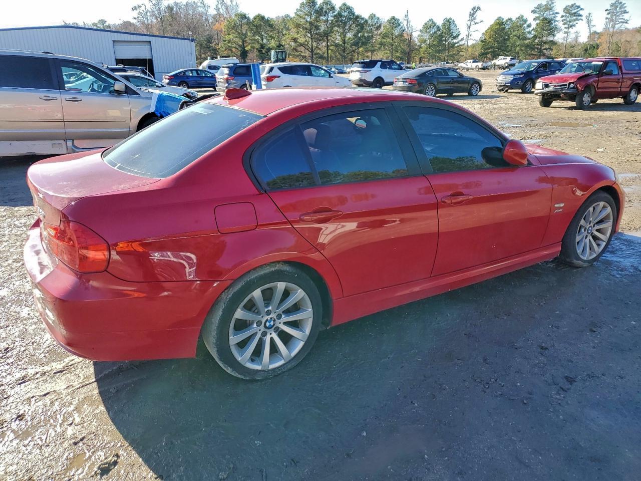 2011 BMW 3 SERIES
