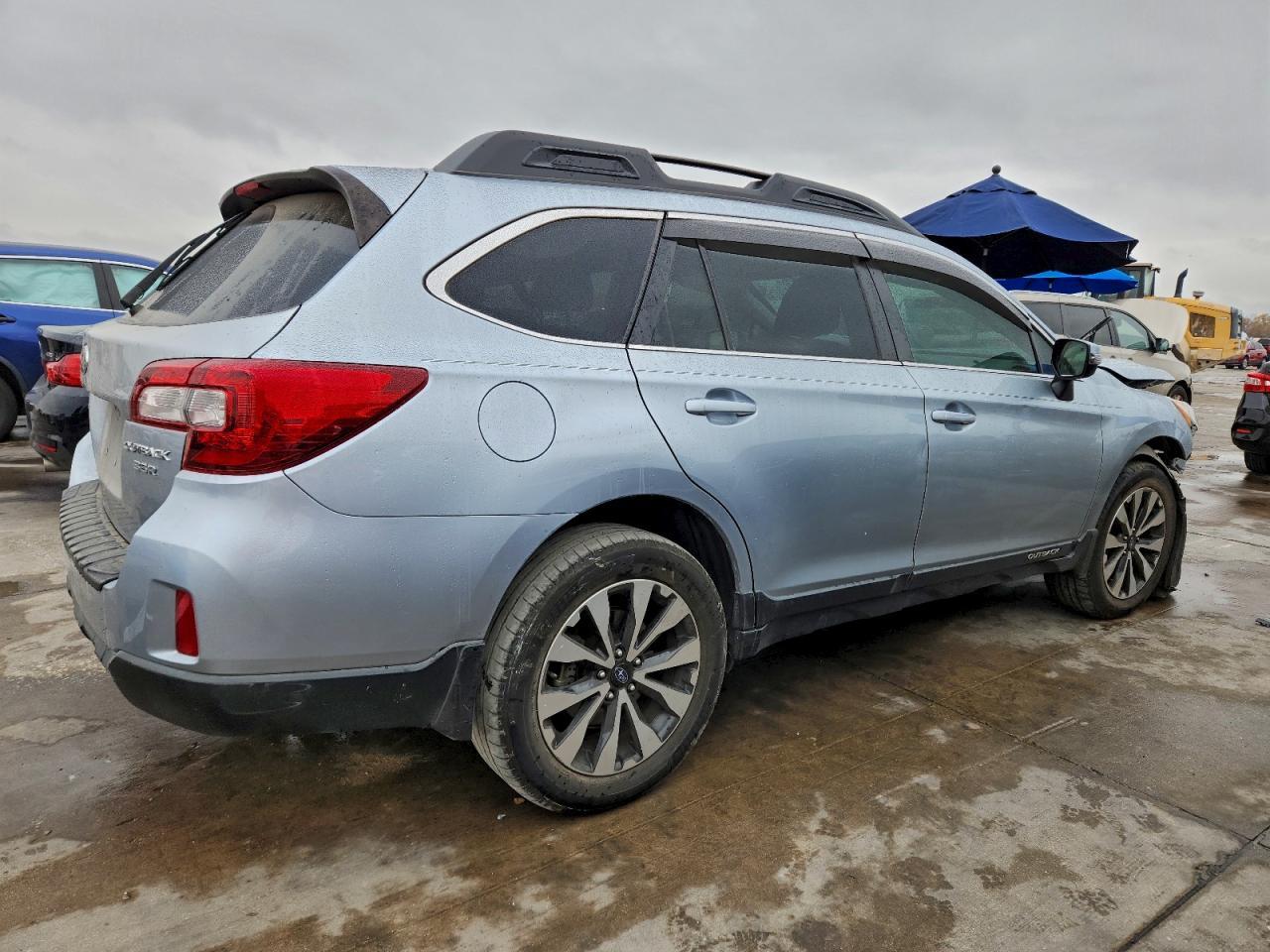 2015 SUBARU Outback