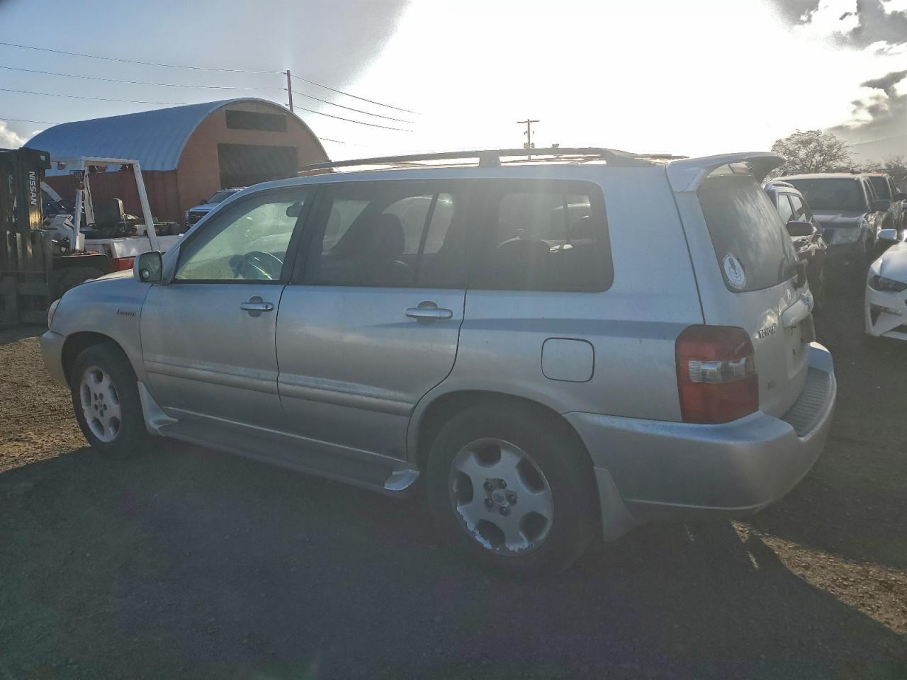 2004 TOYOTA HIGHLANDER
