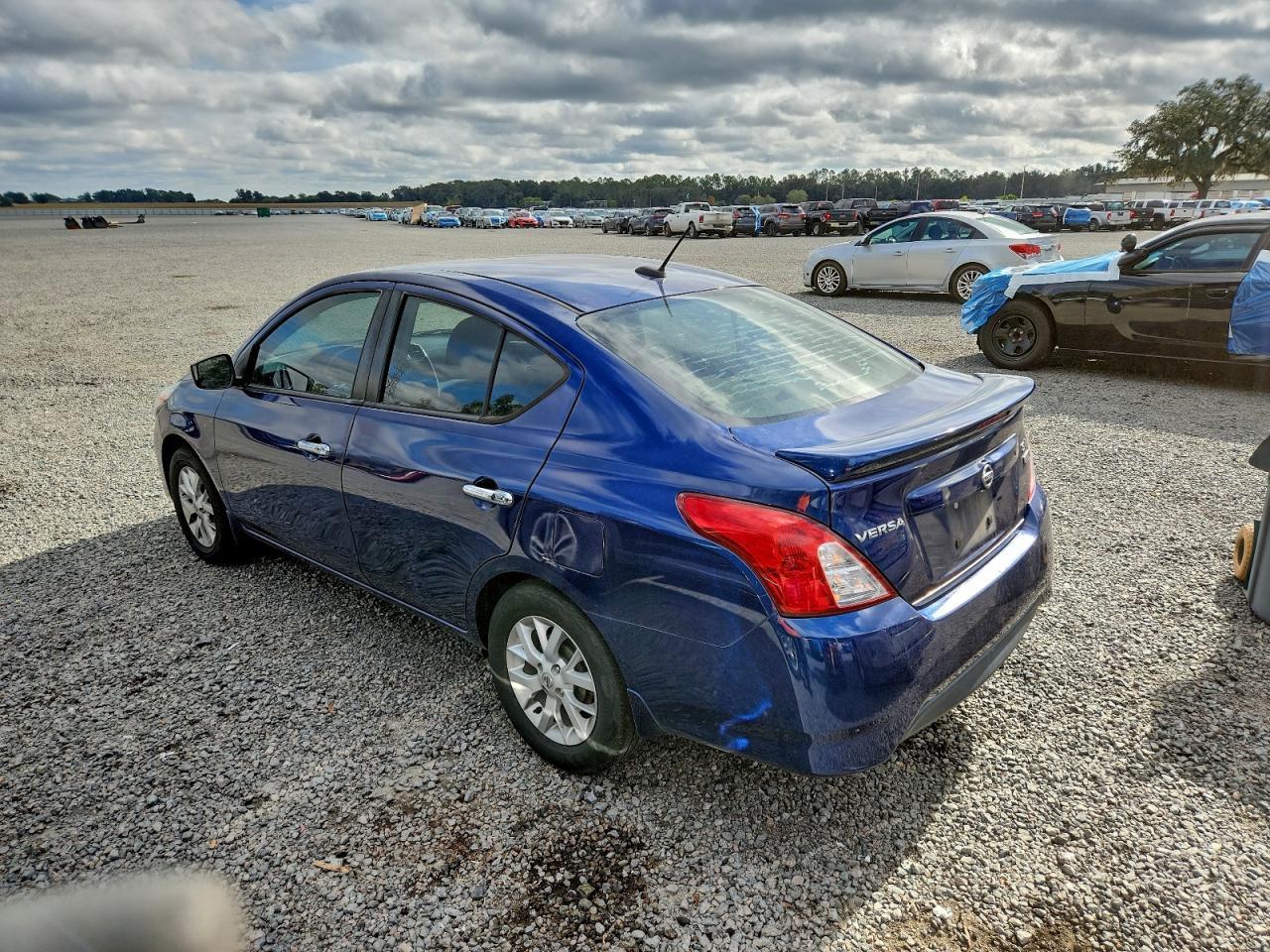 2019 NISSAN VERSA