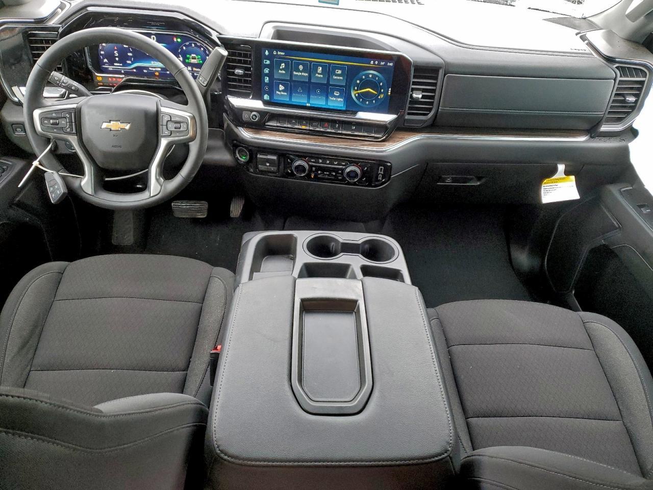 2025 CHEVROLET Silverado