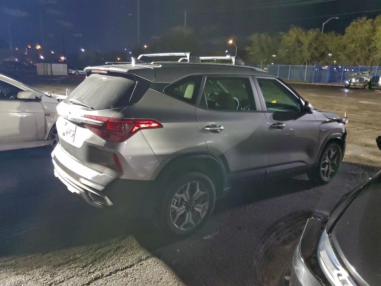 2023 KIA SELTOS