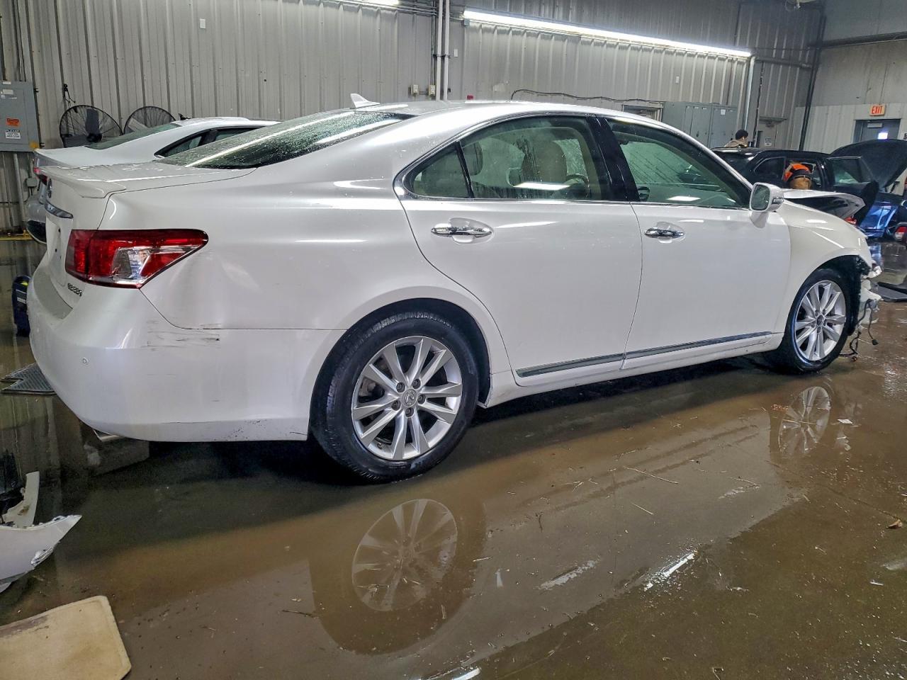 2011 LEXUS ES 350