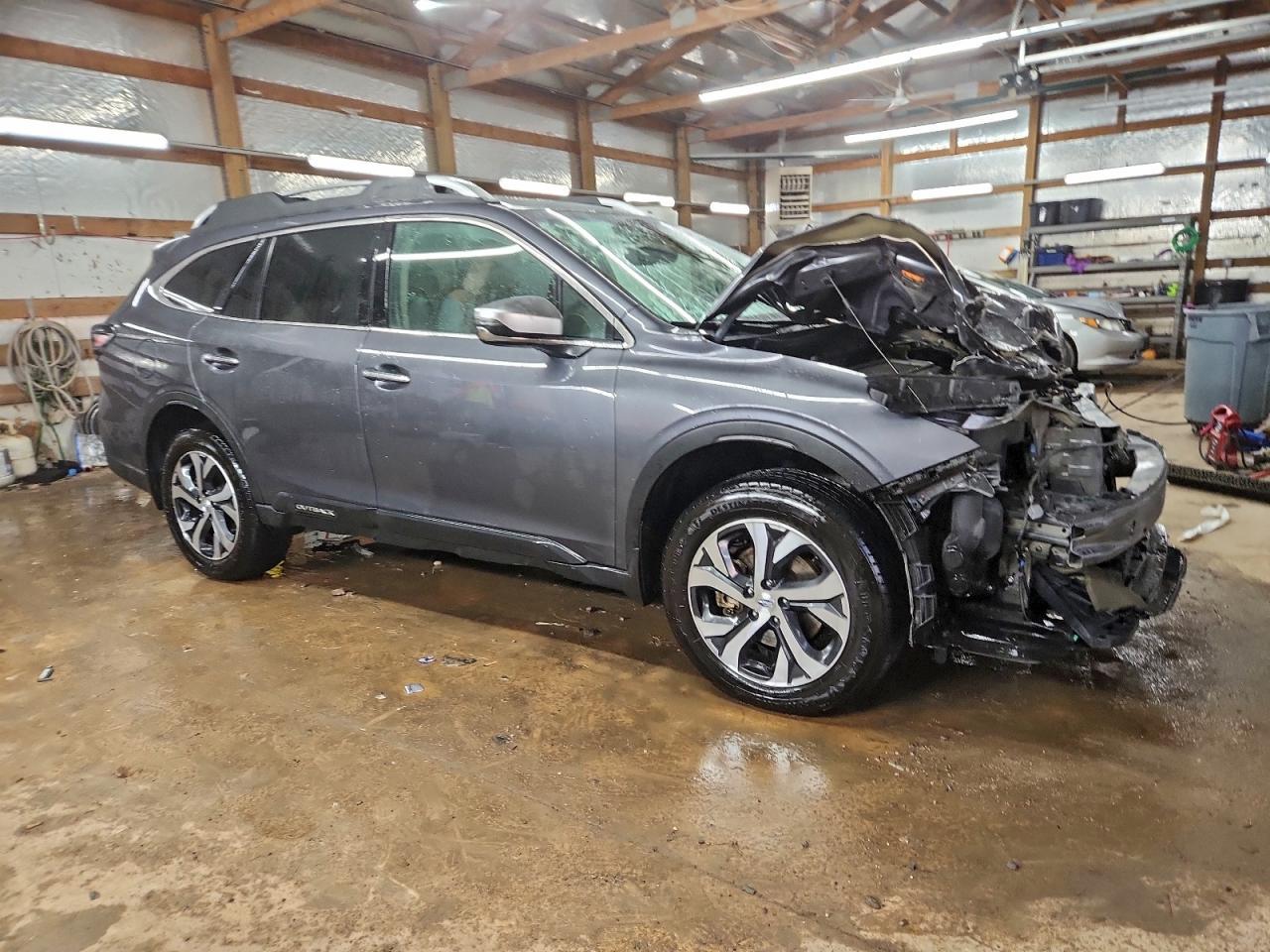 2021 SUBARU Outback