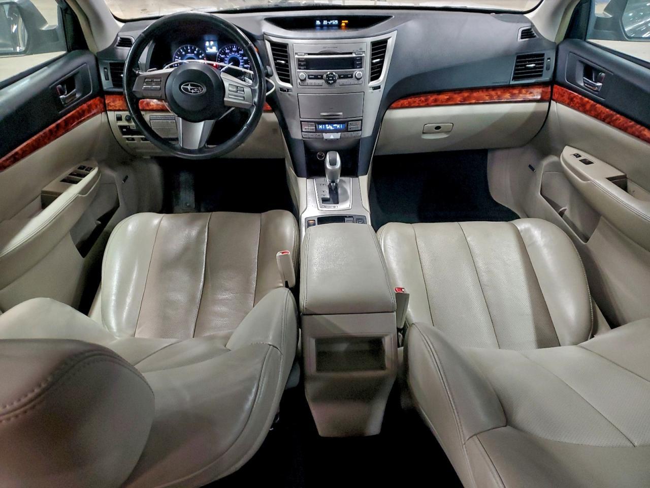 2011 SUBARU Legacy