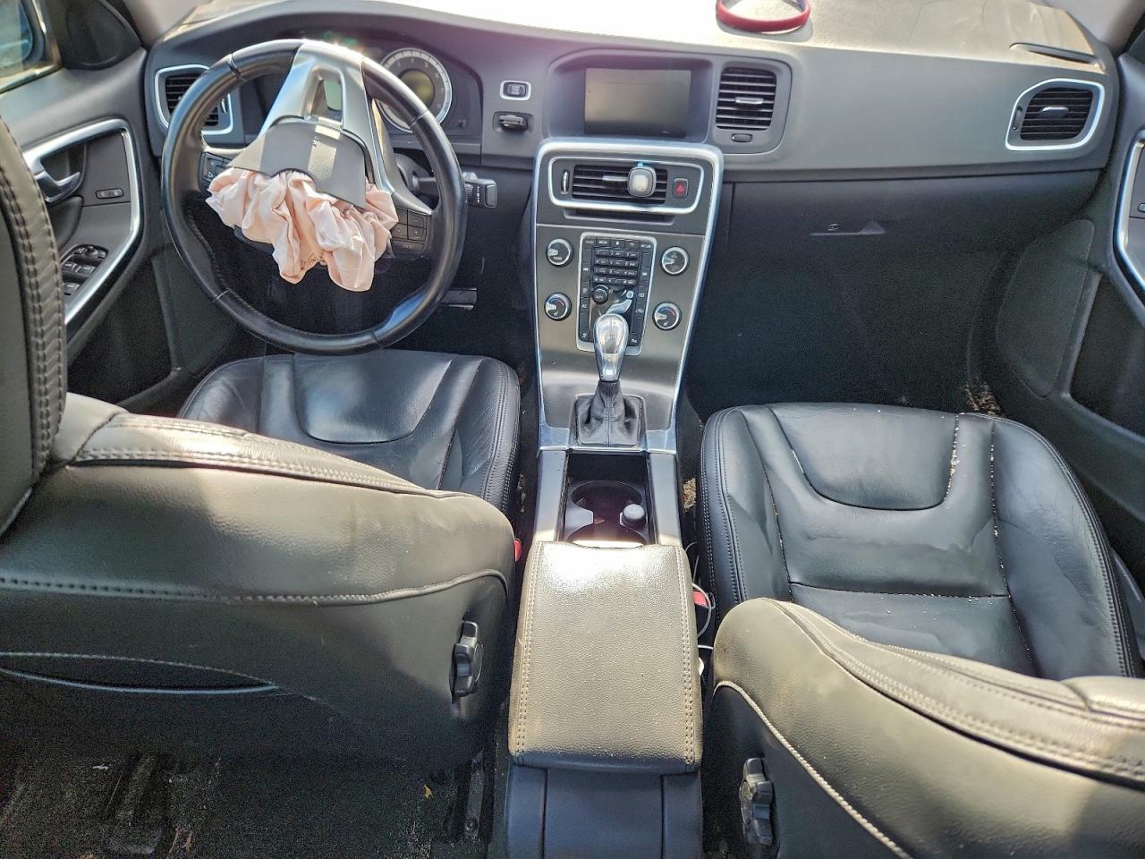 2013 VOLVO S60