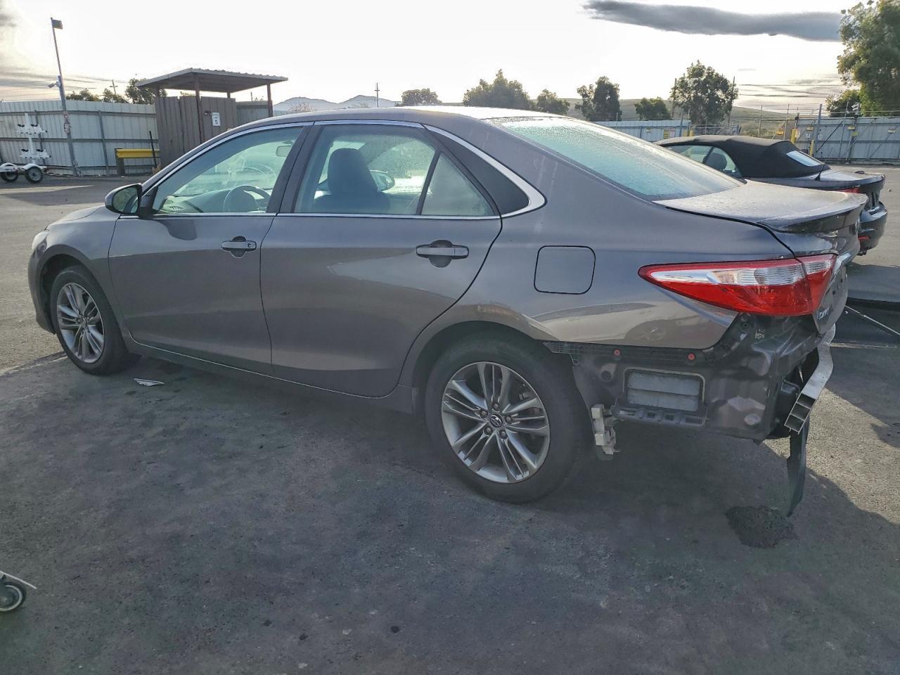 2017 TOYOTA CAMRY