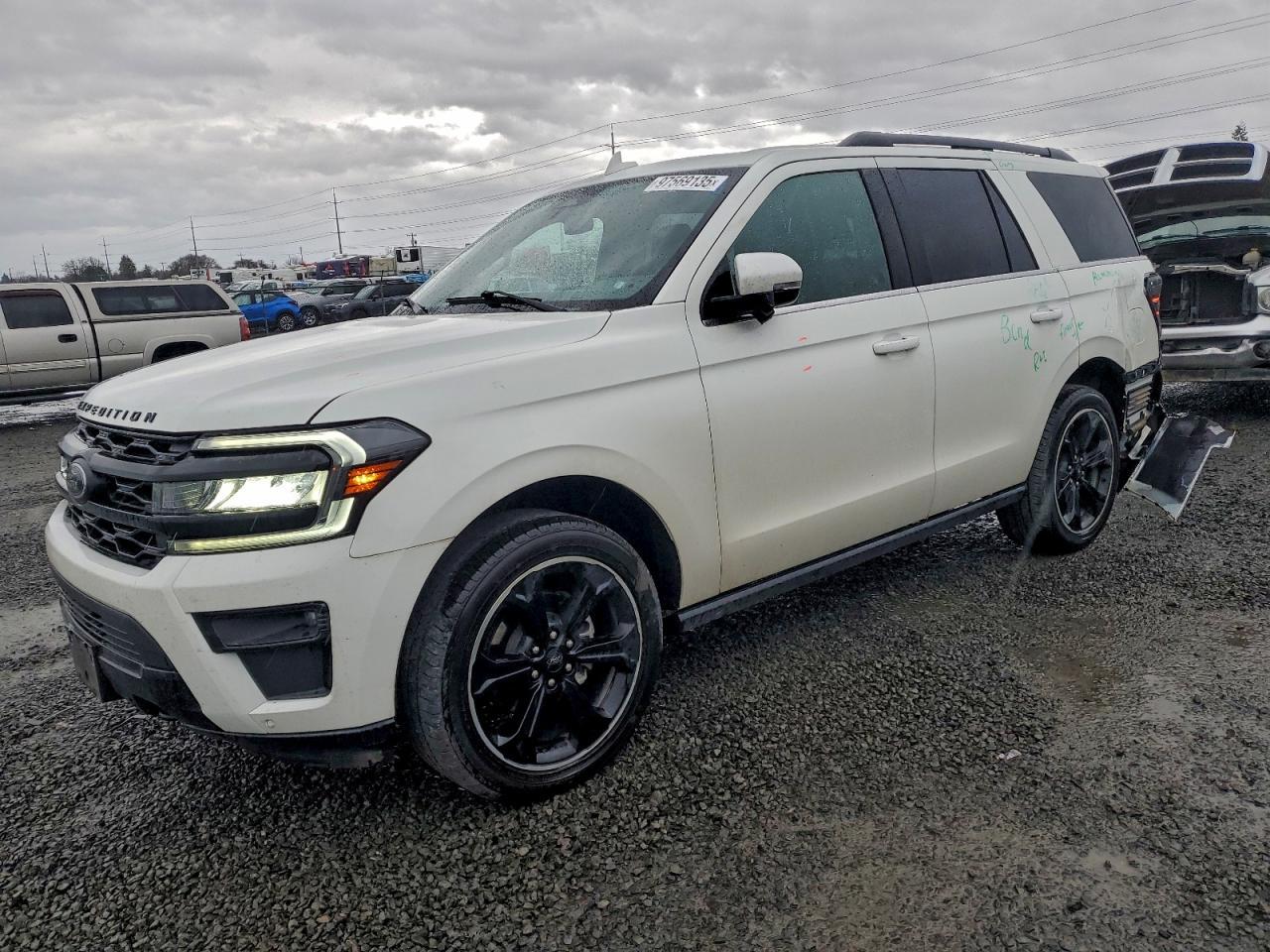 2023 FORD Expedition
