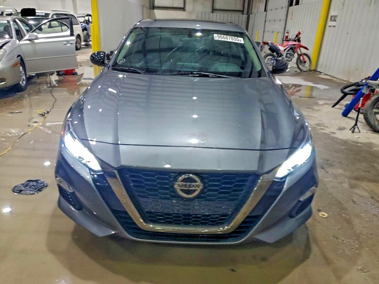2019 NISSAN ALTIMA