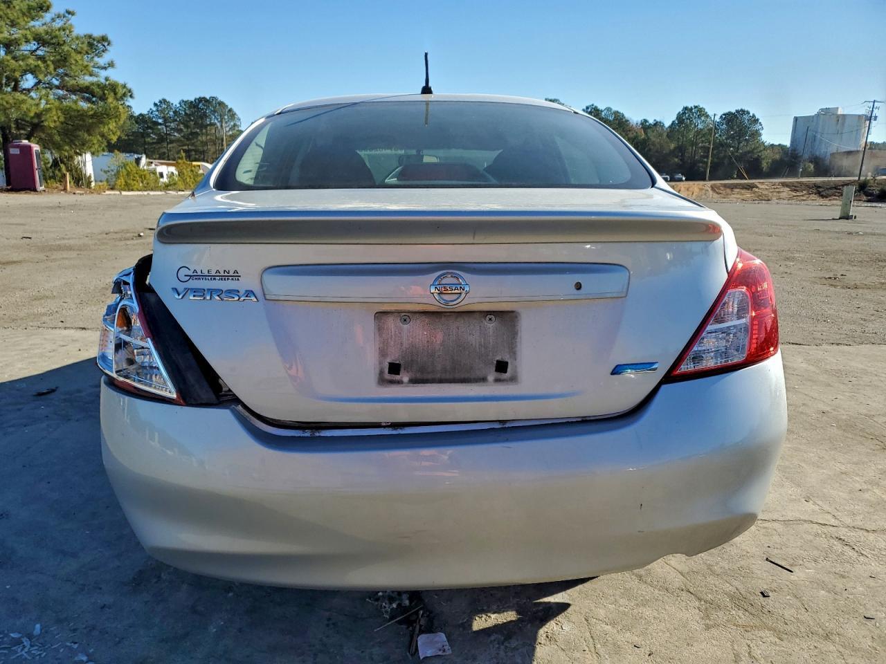 2014 NISSAN VERSA