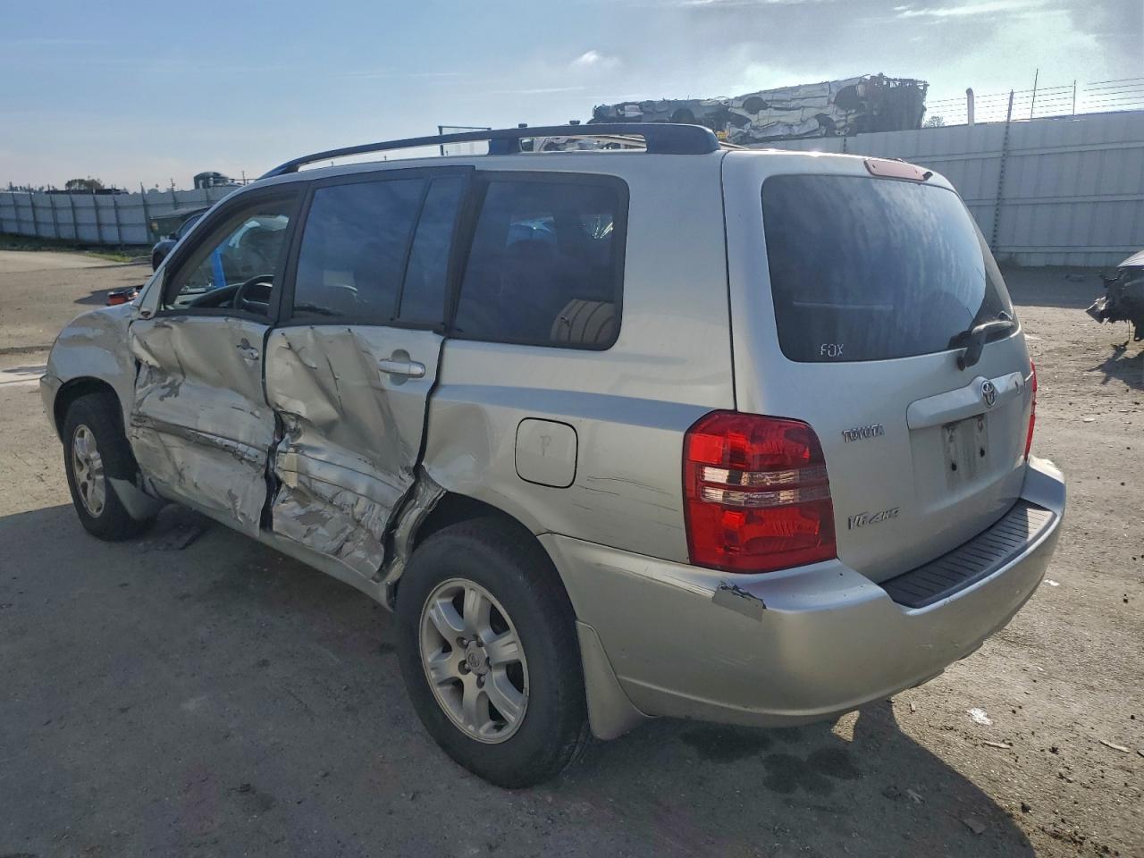 2003 TOYOTA HIGHLANDER