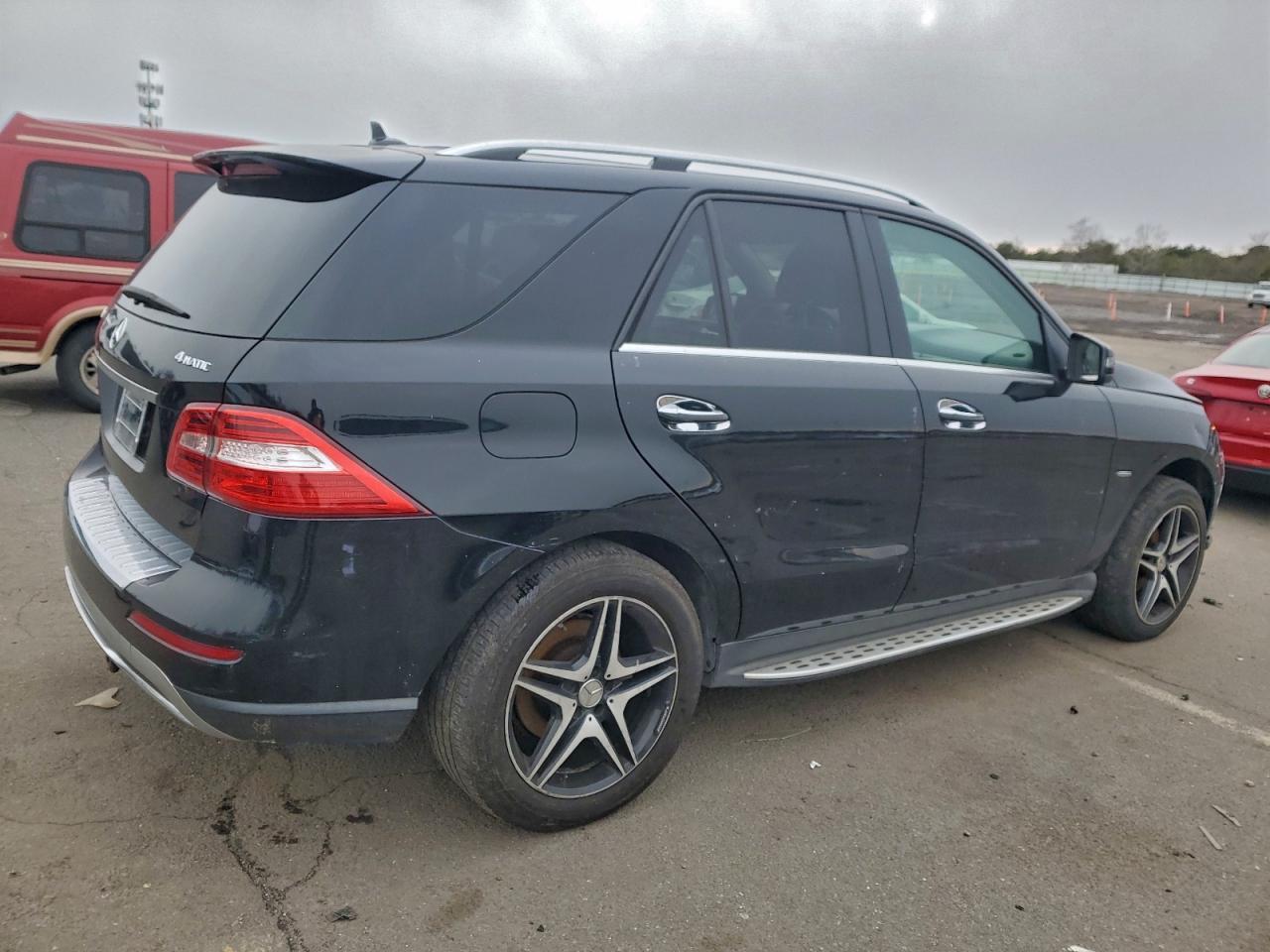 2012 MERCEDES-BENZ ML-Class