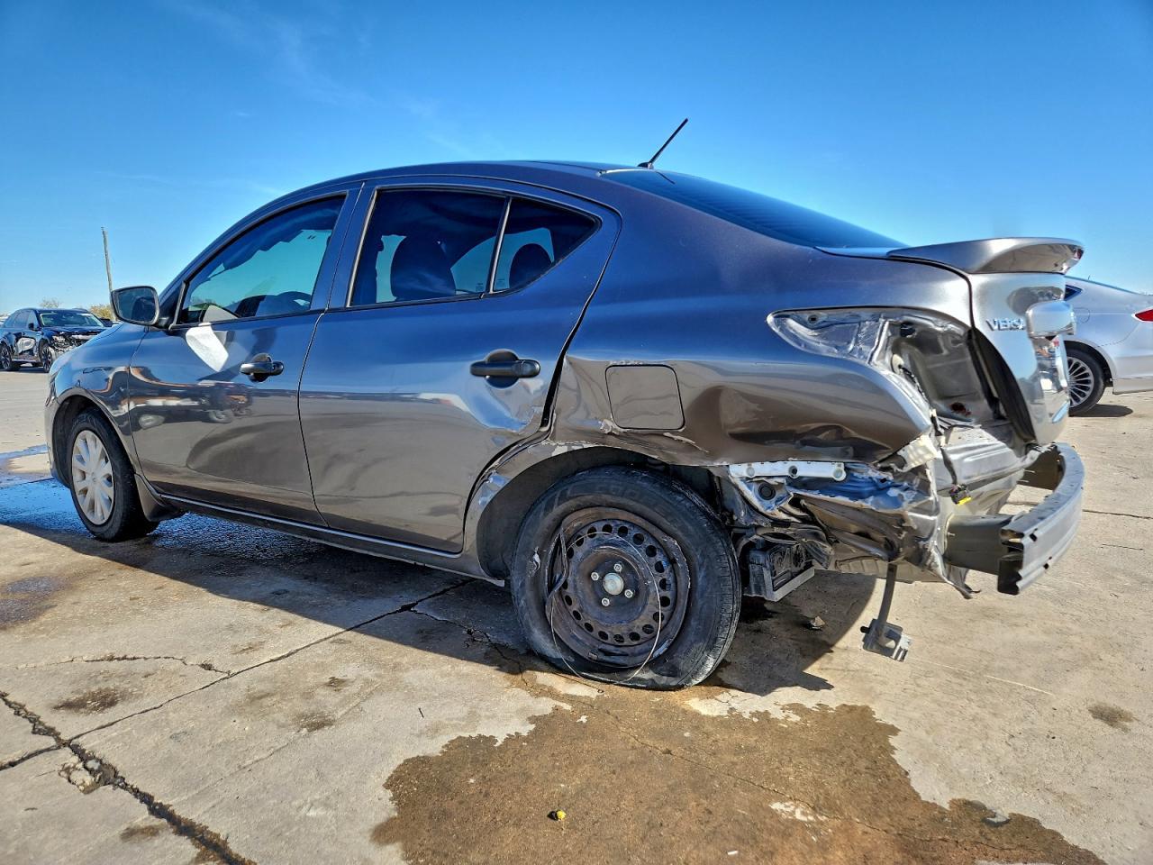 2019 NISSAN VERSA