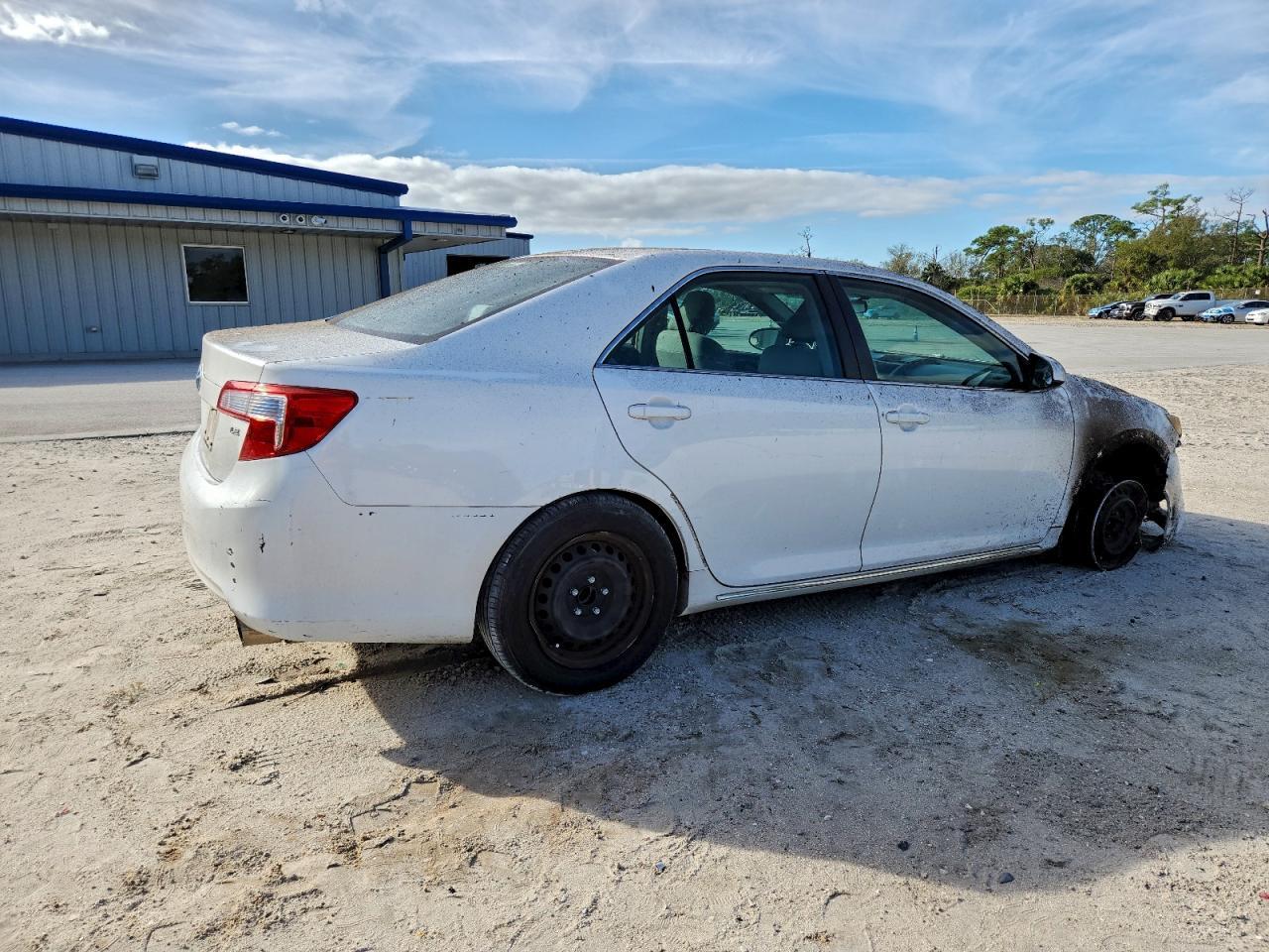 2014 TOYOTA CAMRY