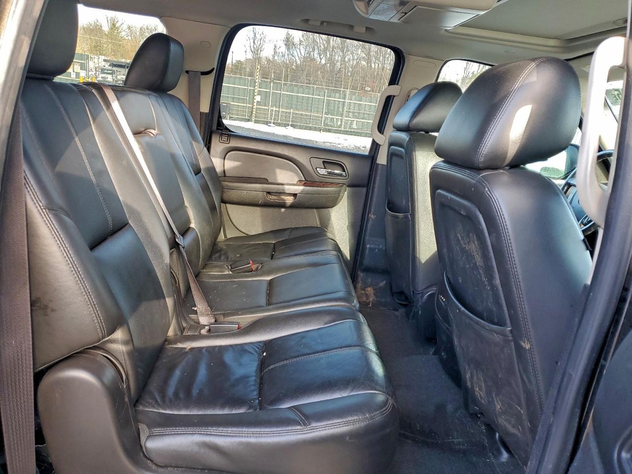 2012 CHEVROLET Suburban