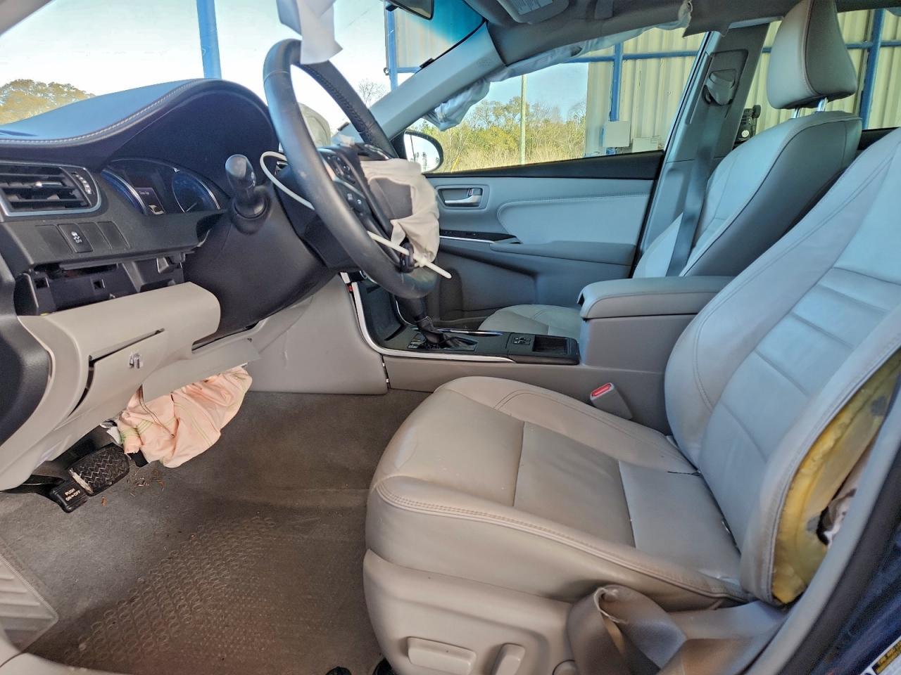 2017 TOYOTA CAMRY
