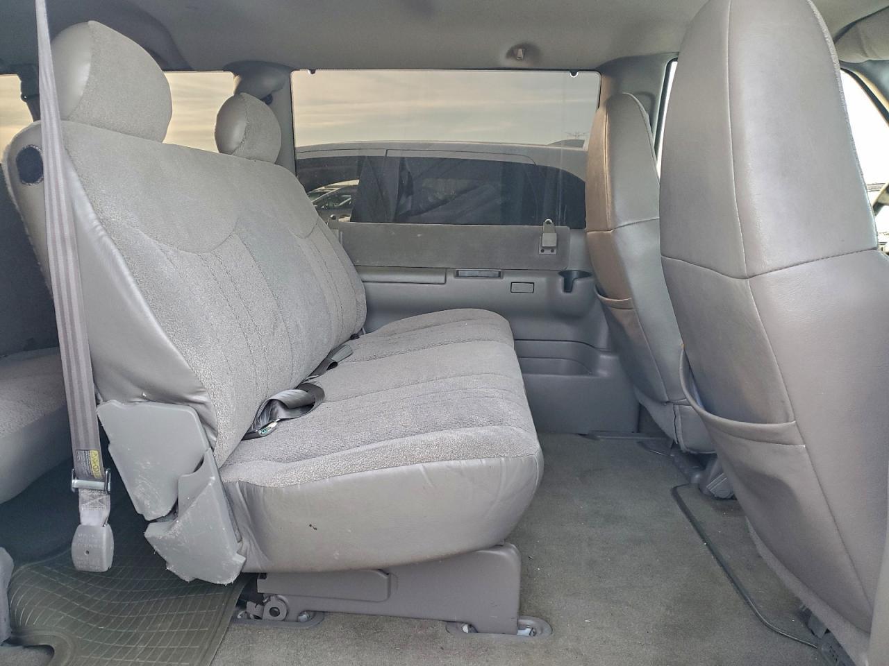 2004 CHEVROLET Astro