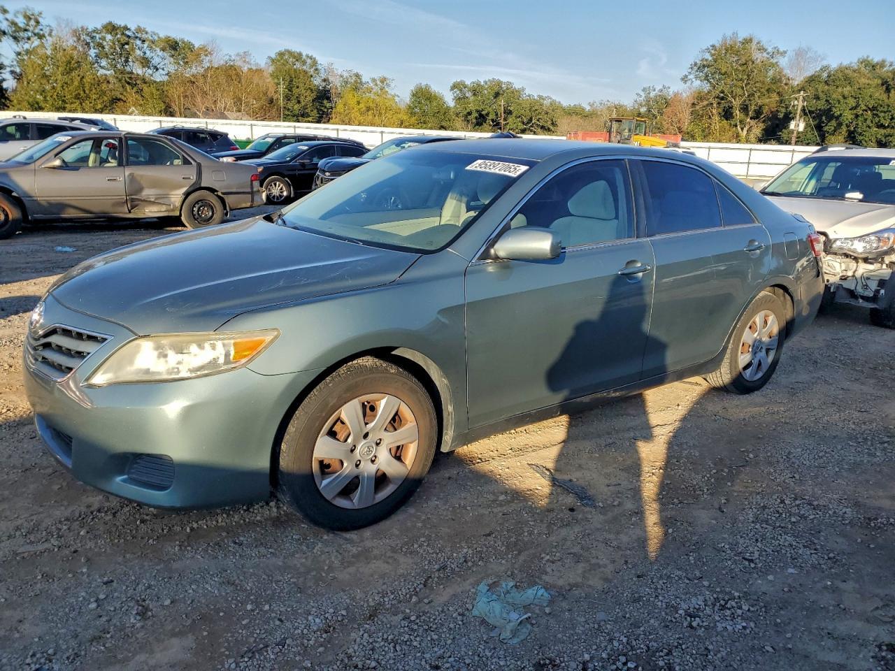 2010 TOYOTA CAMRY