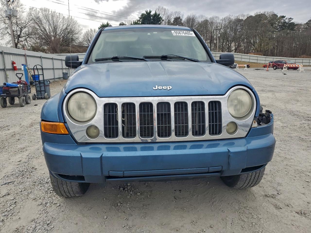 2005 JEEP Liberty