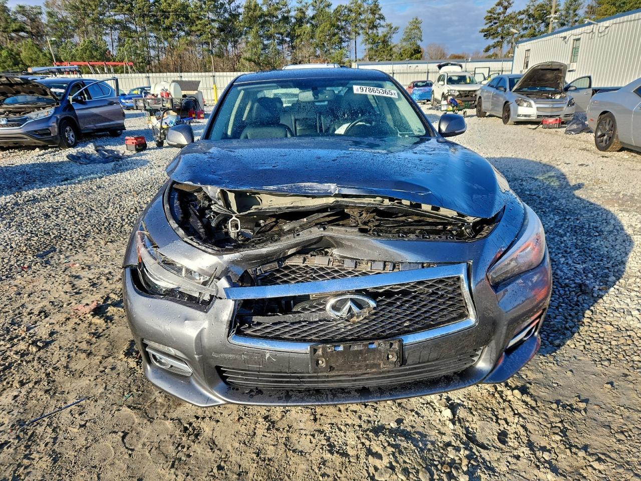 2017 INFINITI Q50