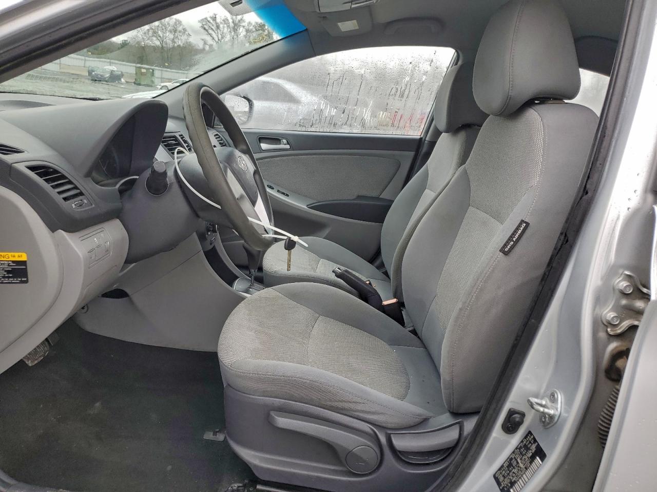 2013 HYUNDAI ACCENT