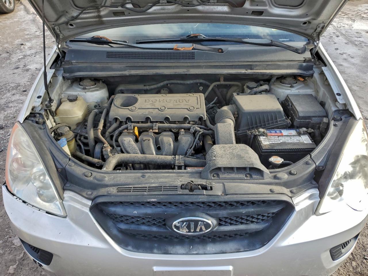 2009 KIA RONDO