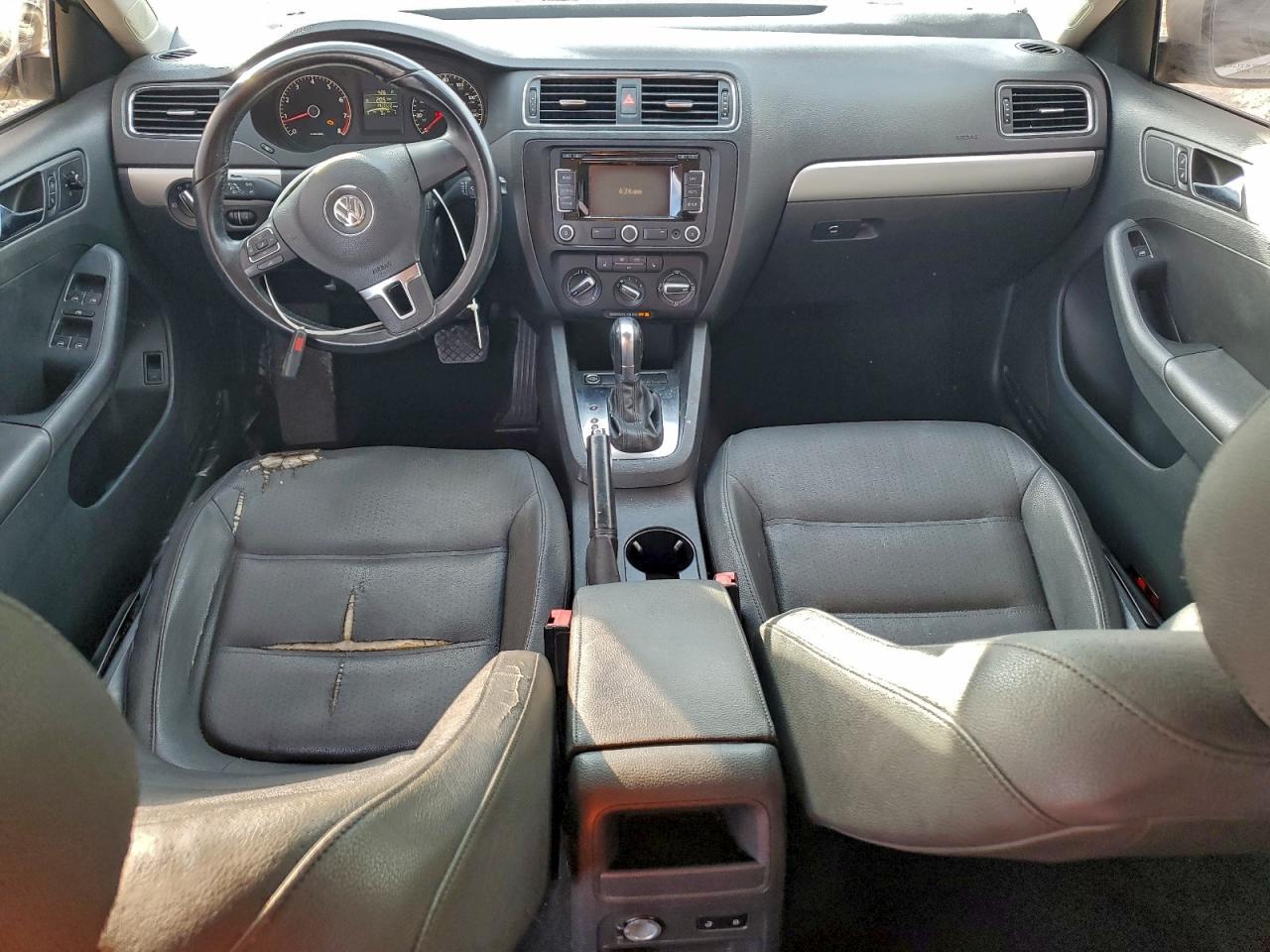 2011 VOLKSWAGEN JETTA