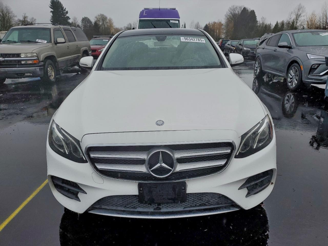 2017 MERCEDES-BENZ E-Class