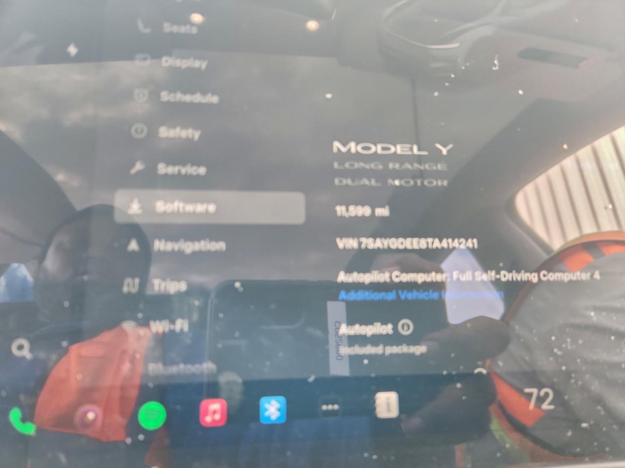 2026 TESLA MODEL Y