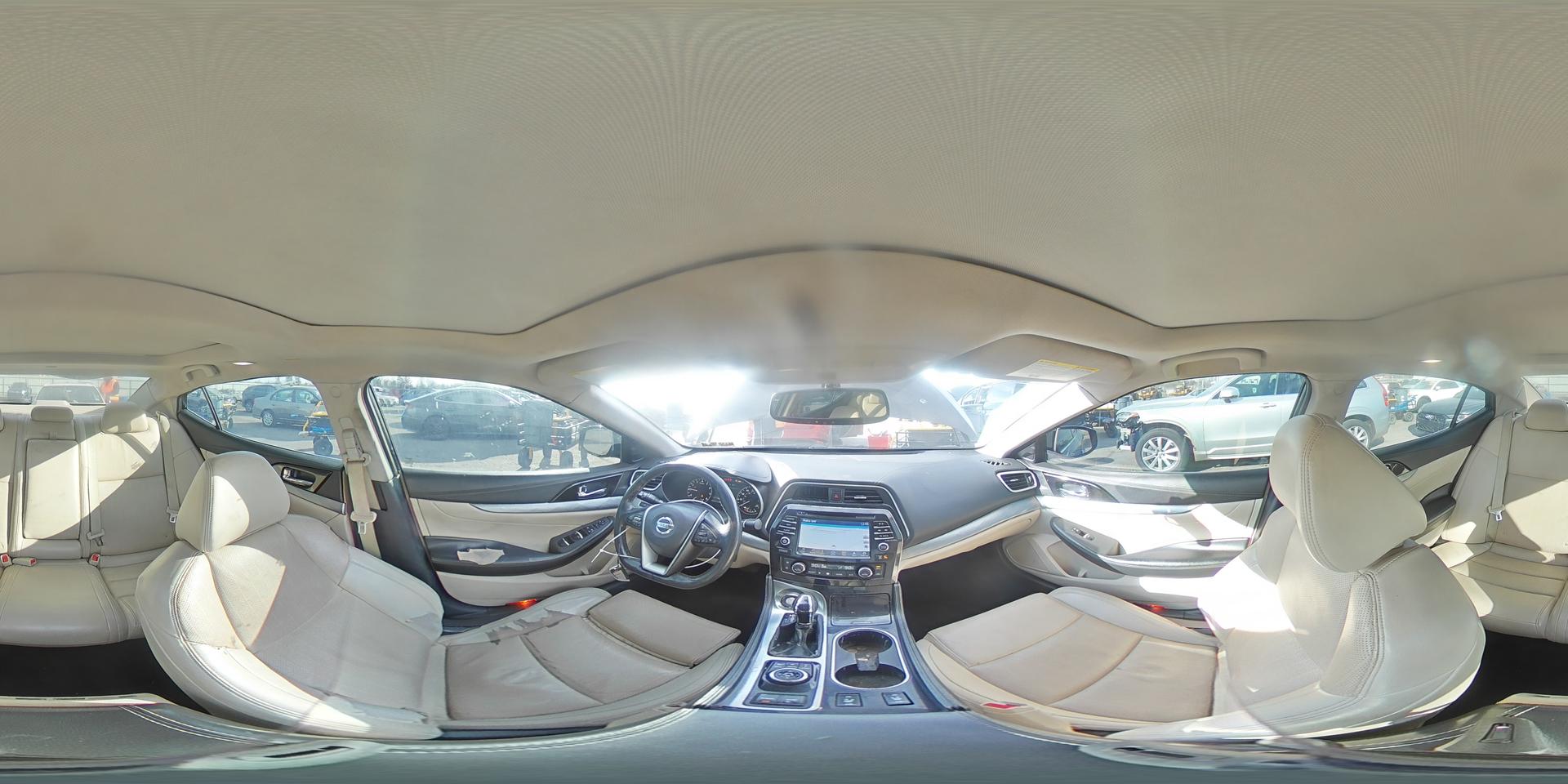 2016 NISSAN Maxima