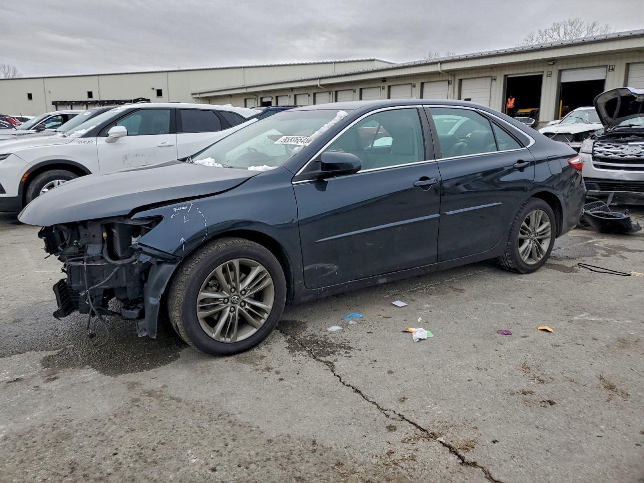 2017 TOYOTA CAMRY