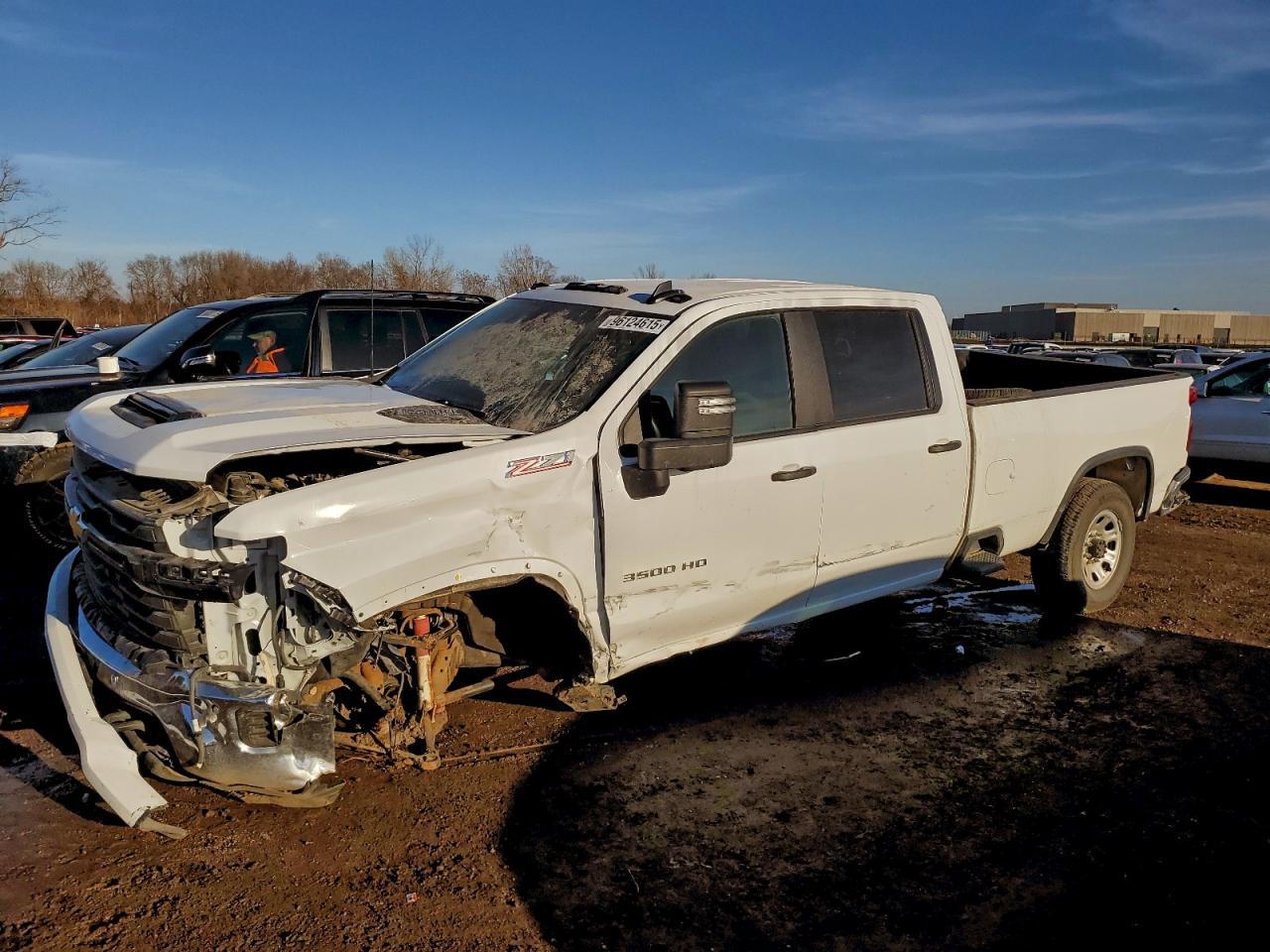 2025 CHEVROLET Silverado