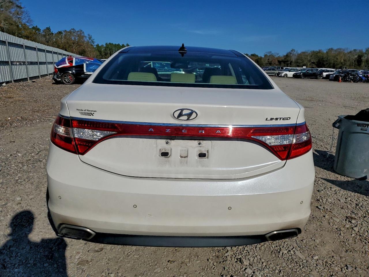 2016 HYUNDAI Azera