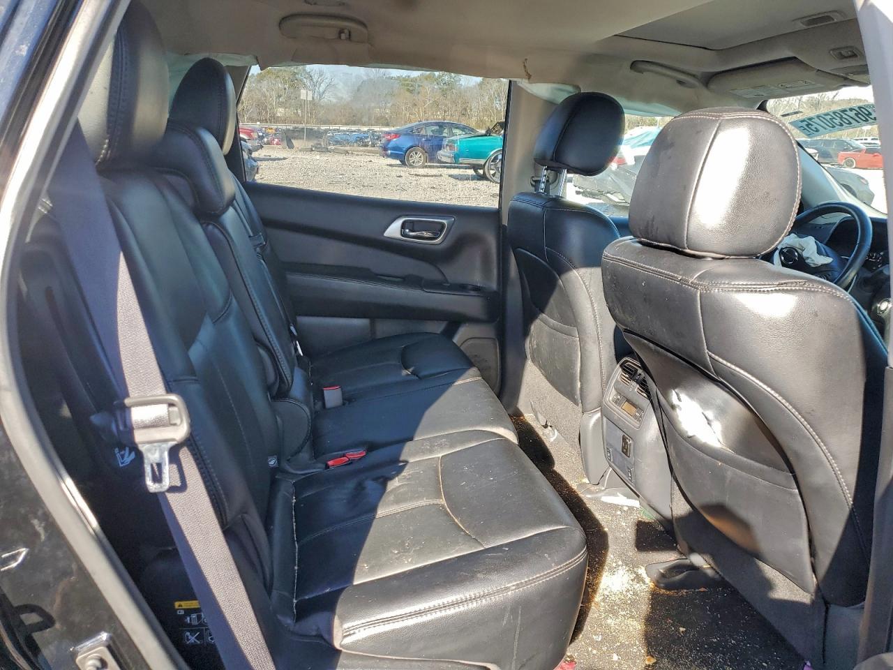 2017 NISSAN PATHFINDER