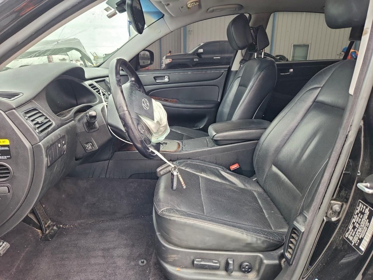 2011 HYUNDAI GENESIS