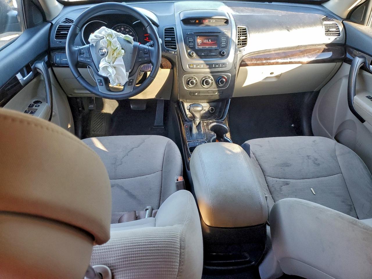 2015 KIA SORENTO