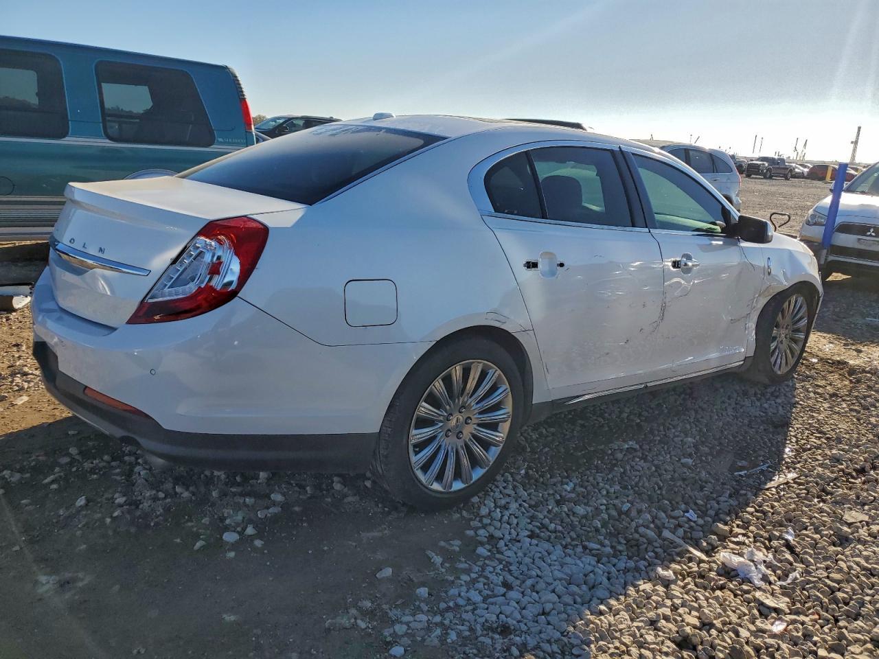 2016 LINCOLN MKS