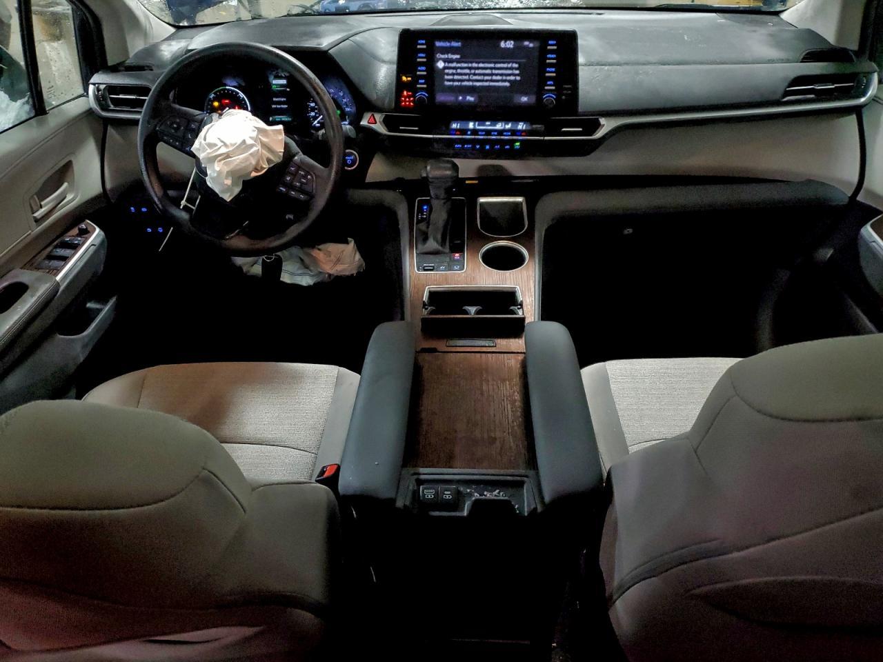 2024 TOYOTA SIENNA