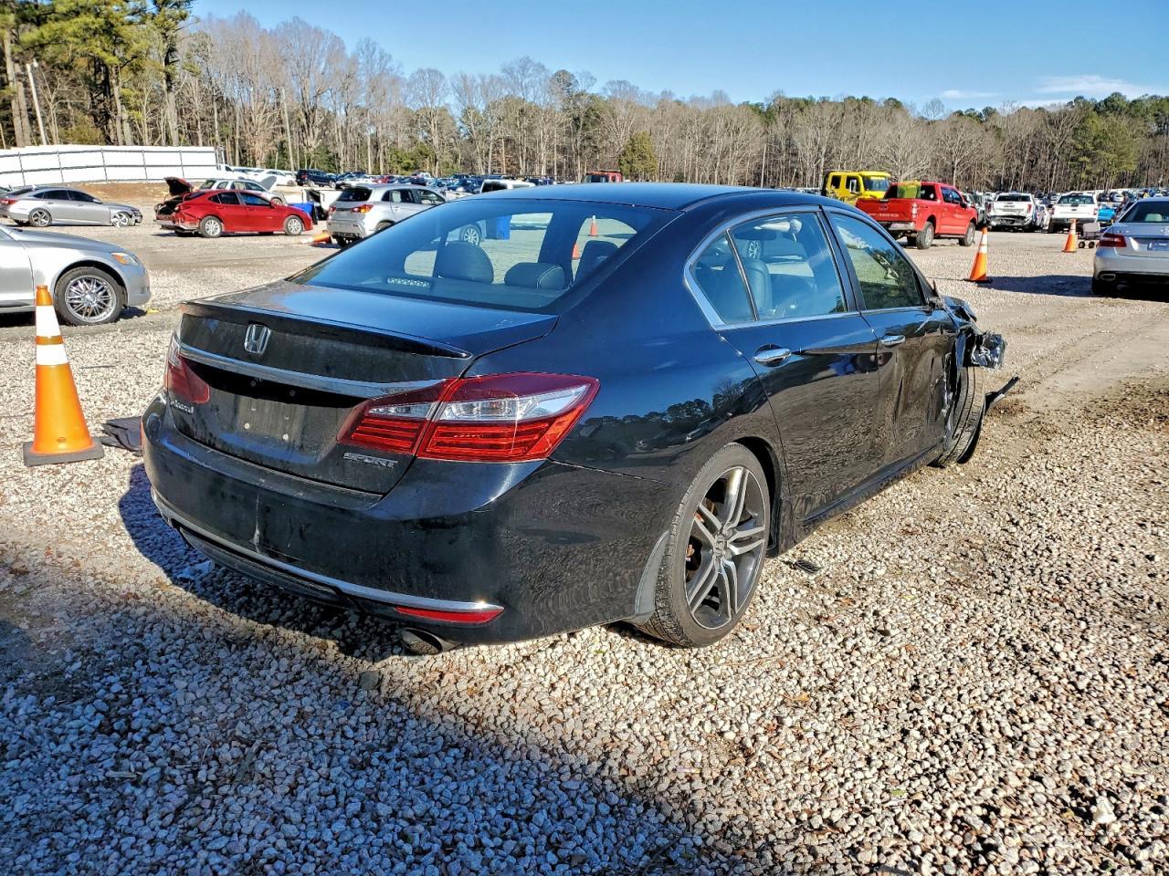 2016 HONDA ACCORD
