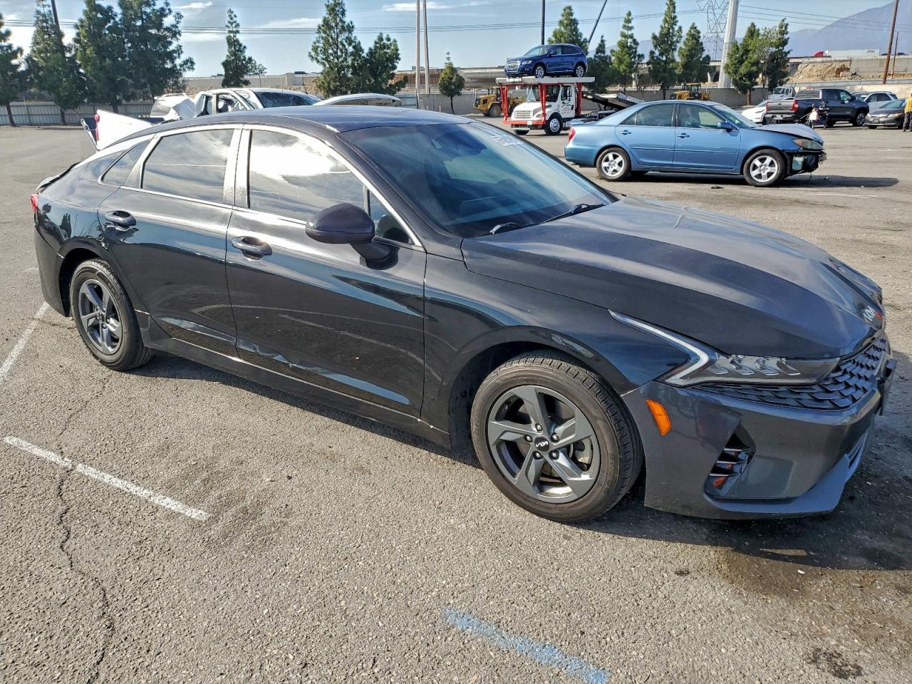 2022 KIA K5