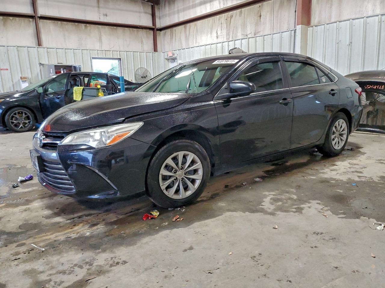 2017 TOYOTA CAMRY