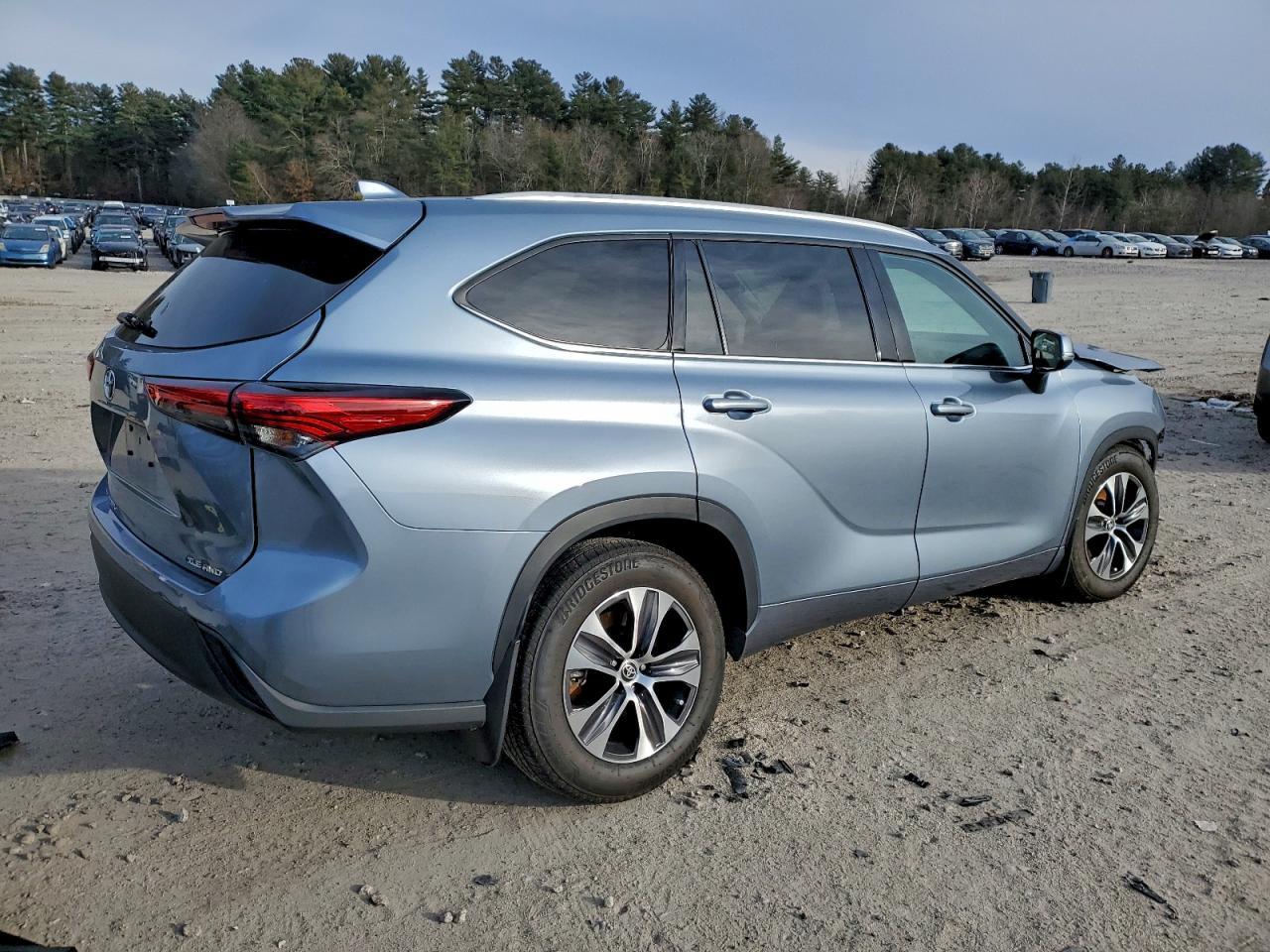 2022 TOYOTA HIGHLANDER