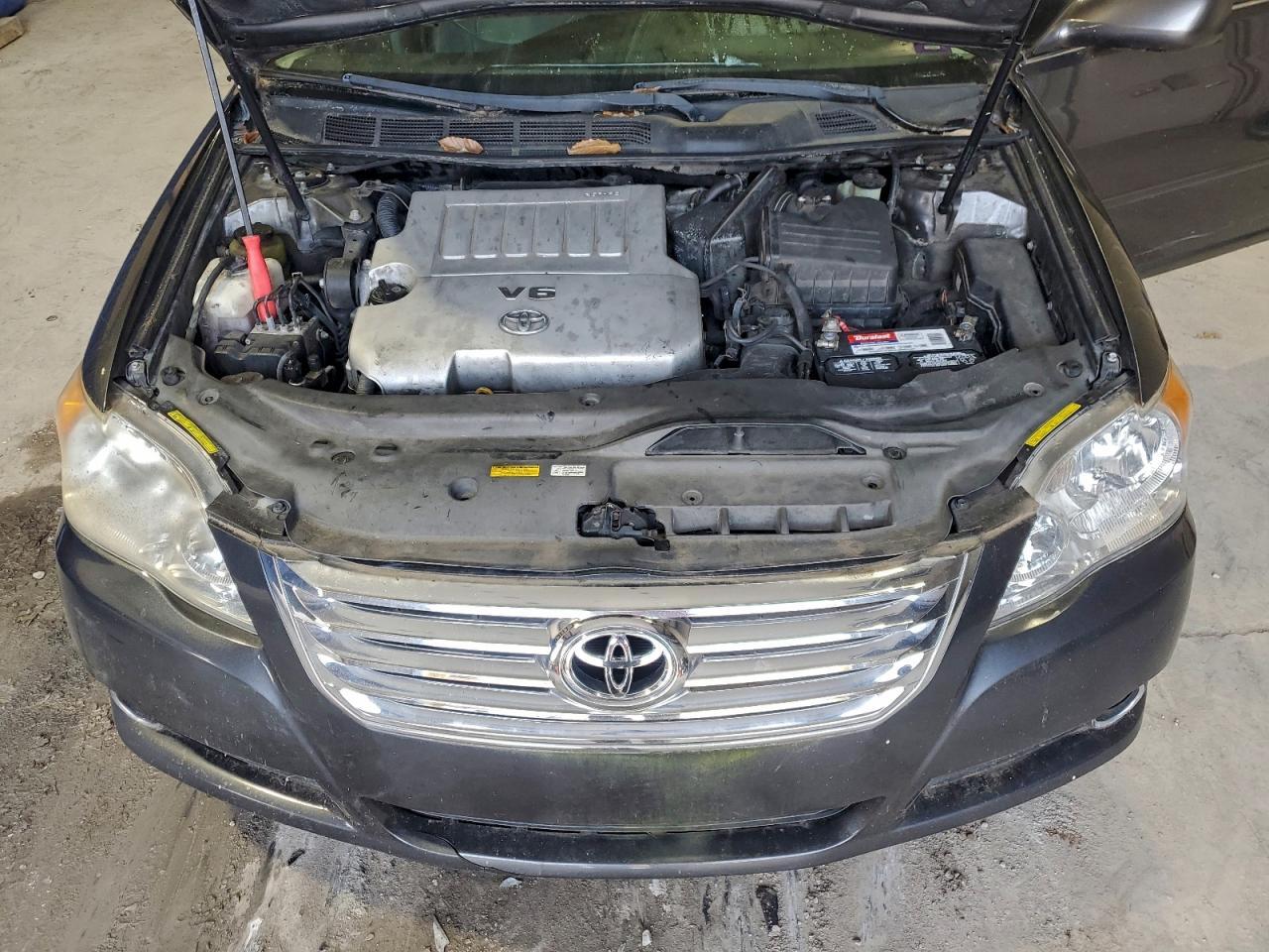 2010 TOYOTA Avalon