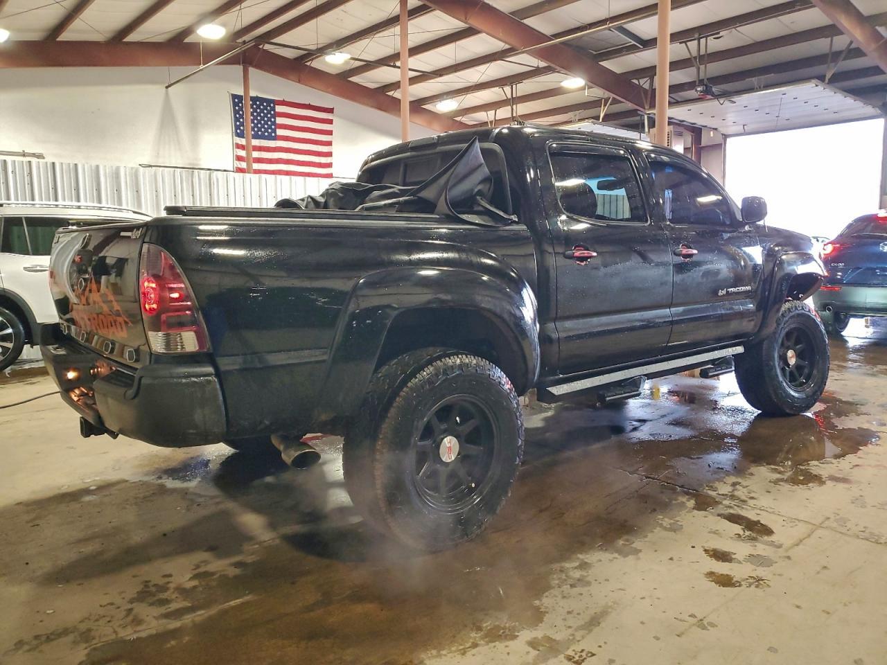 2011 TOYOTA TACOMA